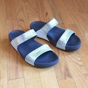 Leather and suede Fitflop sandals